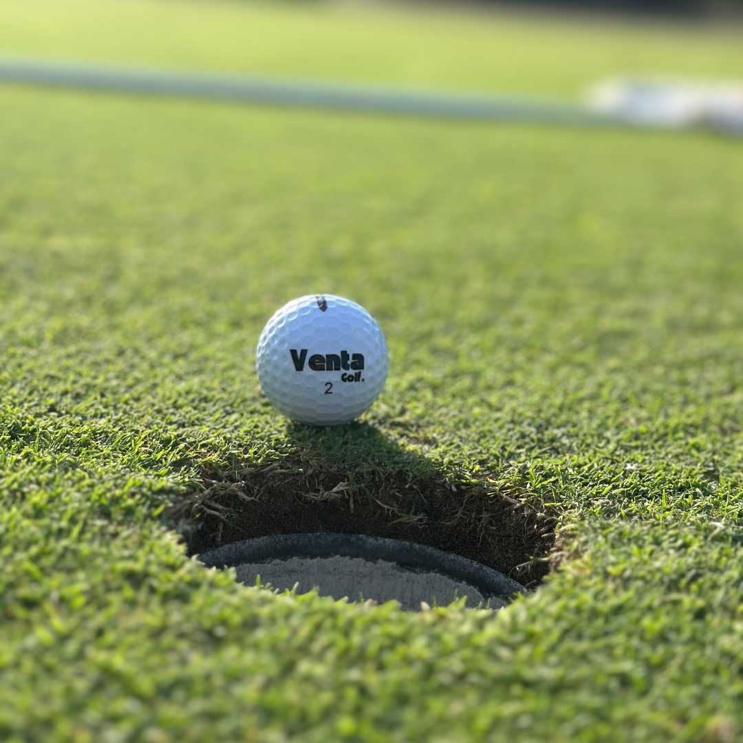 Ultra Straight Self Correcting Golf Ball (75% Straighter Flight)